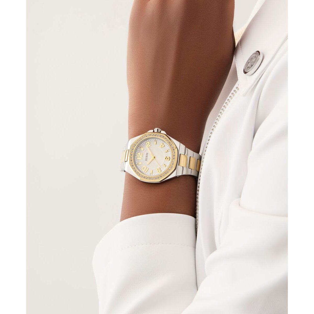 V4HFEBED1C903828395912968D031B02732R7469056P7