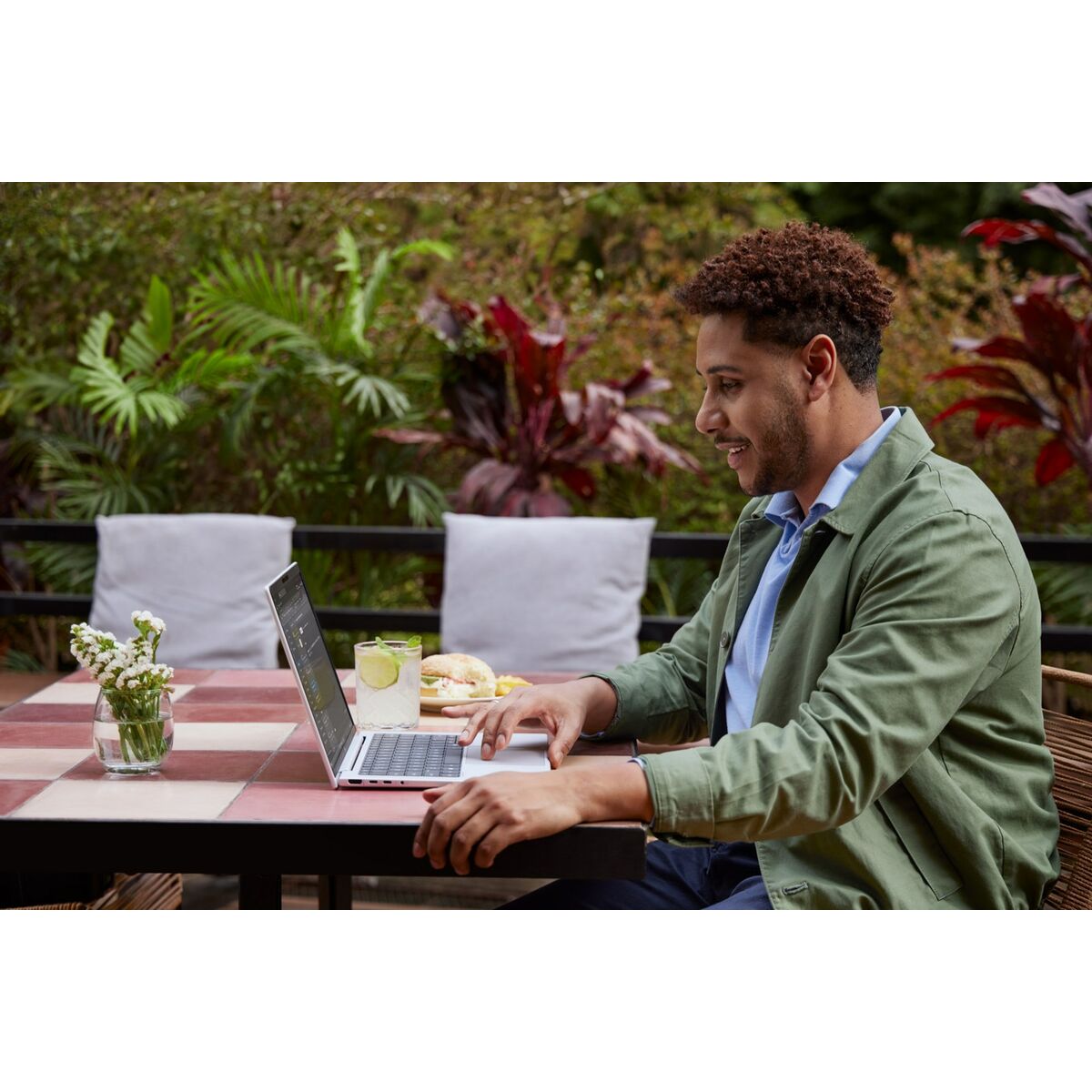 V6H10D44C5D71E1B4CCF3DD2CF7E3219F78R6897353P8