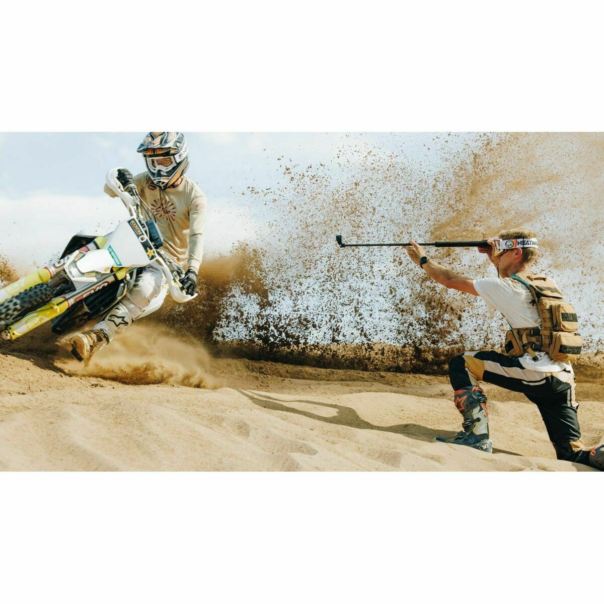 V4HEE654256BE881D183D9C4D64BA4A96B4R6981390P9