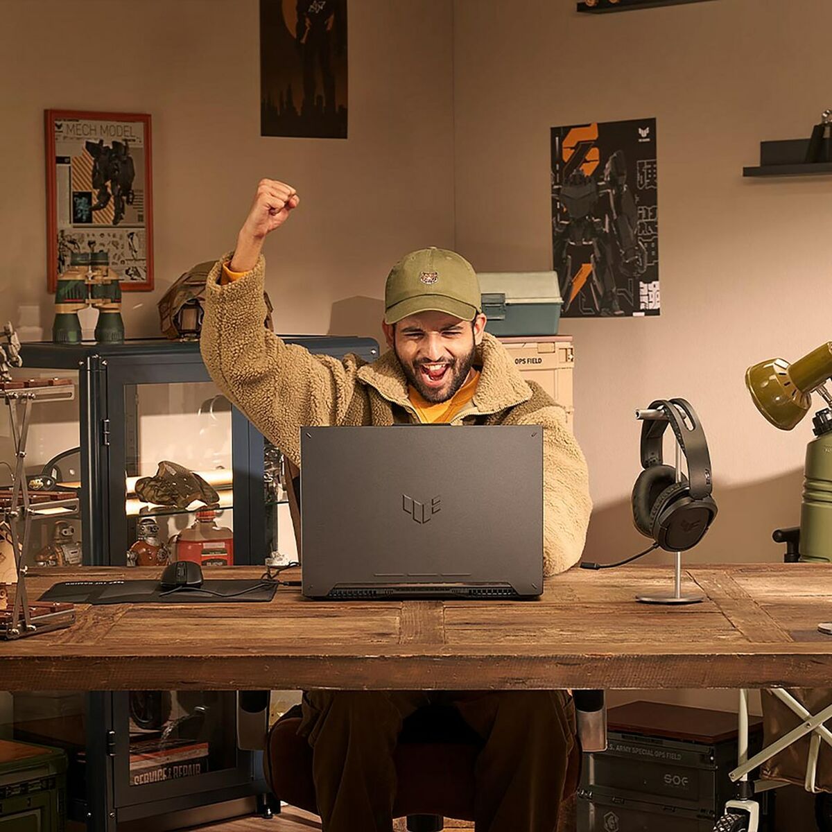 V5H02C0C13144F40C34B2D265D6568718B5R5636743P4