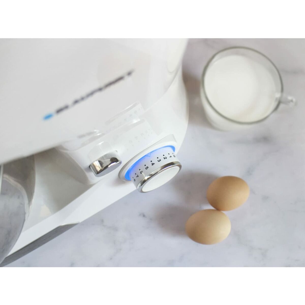 V8H277F8FF13AD4966A1E1C66614F533309R6180370P4