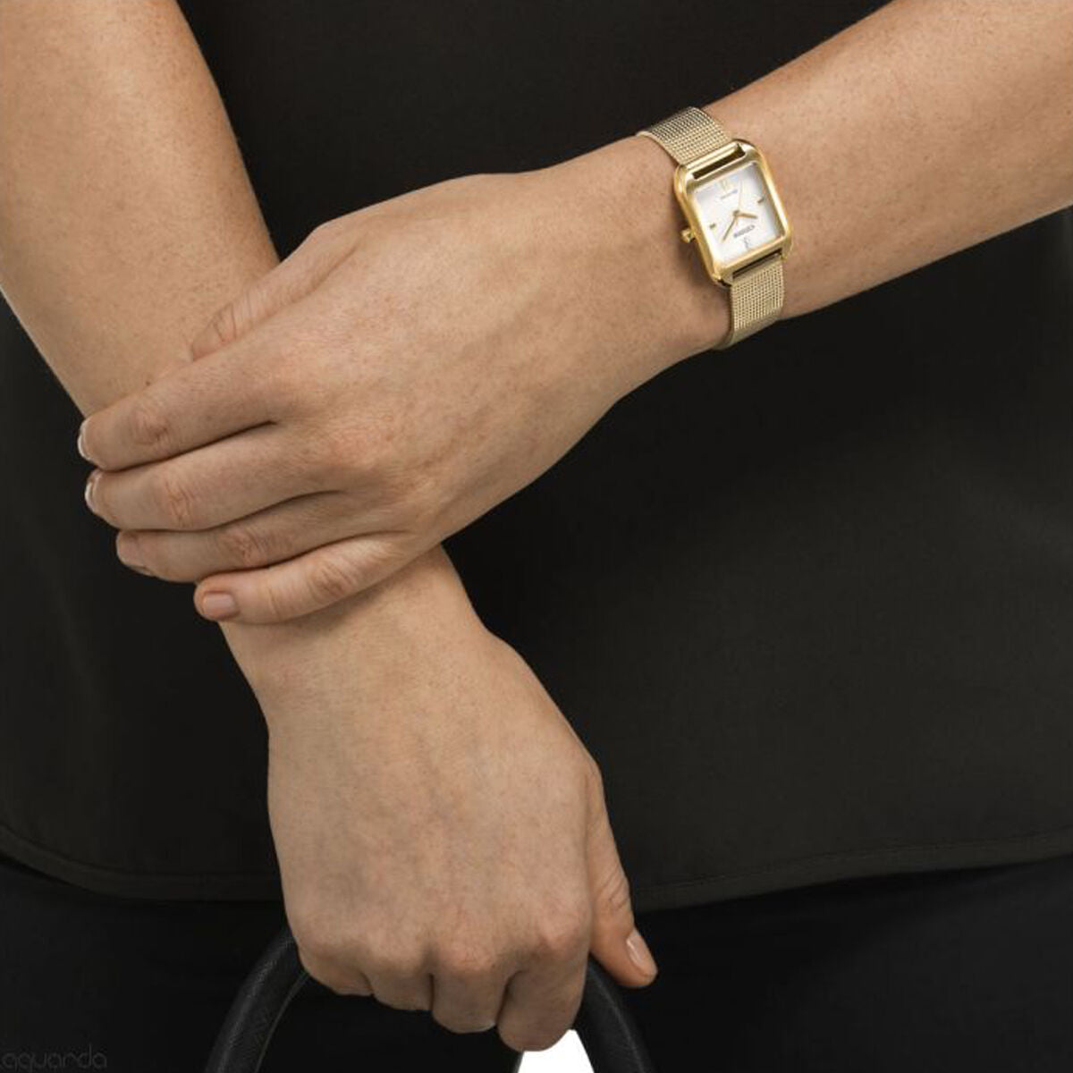 V5H12F8DFF145C55905EC55DC0FAEBD9EDFR5761198P4