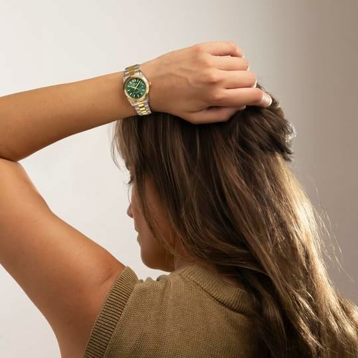 V9HAE5700C805BEB3BEB0AFEC7E0EFDD15FR4043783P3